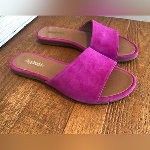 Anthropologie Farylrobin flat sandals size 37 pink fuchsia suede